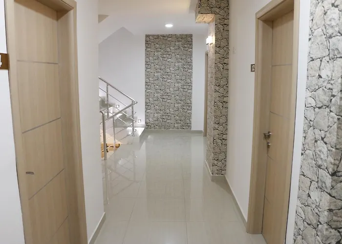 Ultra Star 3* Skopje